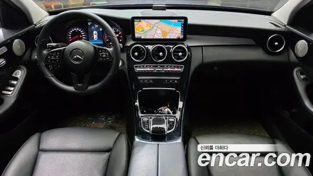 Mercedes-Benz C-Class 2019 — Şəkil 17/20