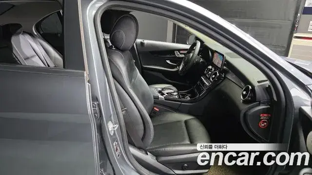Mercedes-Benz C-Class 2019 — Şəkil 5/20