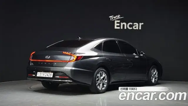 Hyundai Sonata Hybrid 2022 — ფოტო 20/30