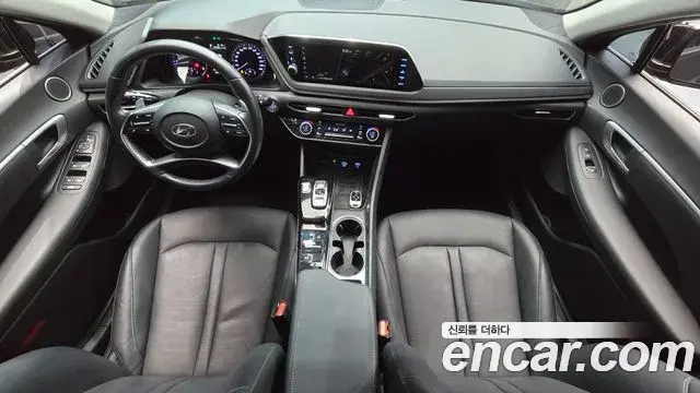 Hyundai Sonata Hybrid 2022 — ფოტო 17/30