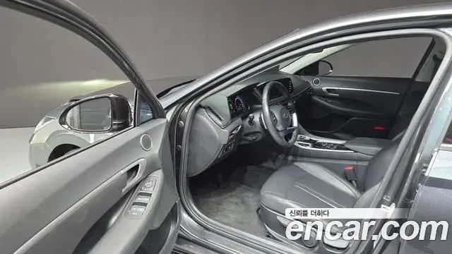Hyundai Sonata Hybrid 2022 — ფოტო 10/30