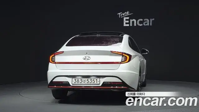Hyundai Sonata 2020 — Фото 4/20