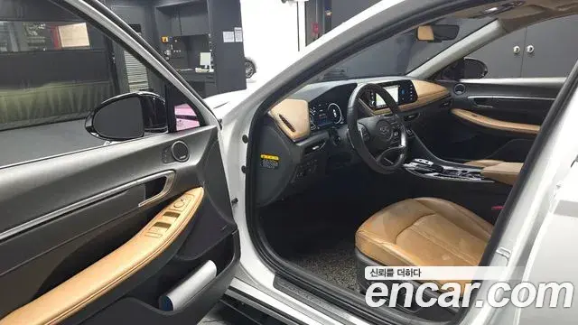Hyundai Sonata 2020 — Фото 10/20
