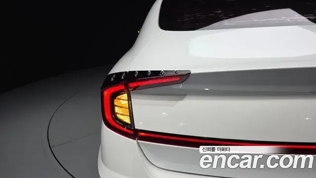 Hyundai Sonata Hybrid 2020 — ფოტო 25/37