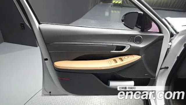 Hyundai Sonata Hybrid 2020 — ფოტო 16/37