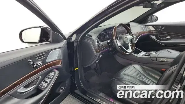 Mercedes-Benz S-Class 2018 — Photo 18/20