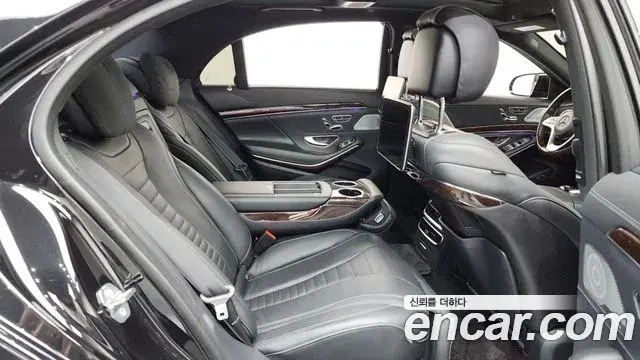 Mercedes-Benz S-Class 2018 — Photo 2/20