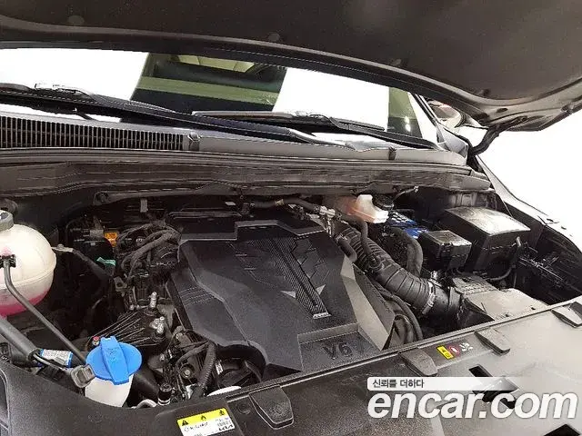 Kia Carnival 2022 — Photo 18/20
