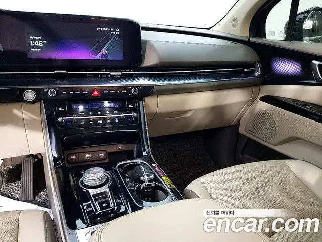 Kia Carnival 2022 — Photo 19/20