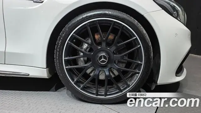 Mercedes-Benz C-Class 2018 — Şəkil 7/31