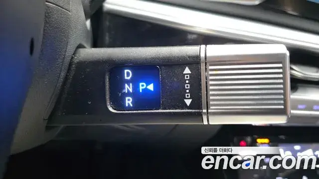 Hyundai Grandeur Hybrid 2024 — Photo 10/20