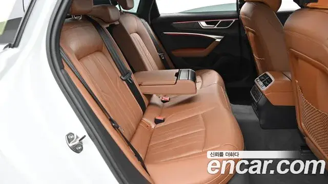 Audi A6 2023 — Фото 12/20