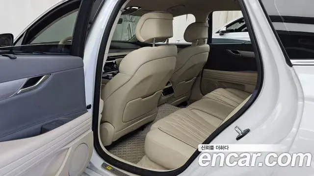 Genesis G80 2024 — Şəkil 30/31