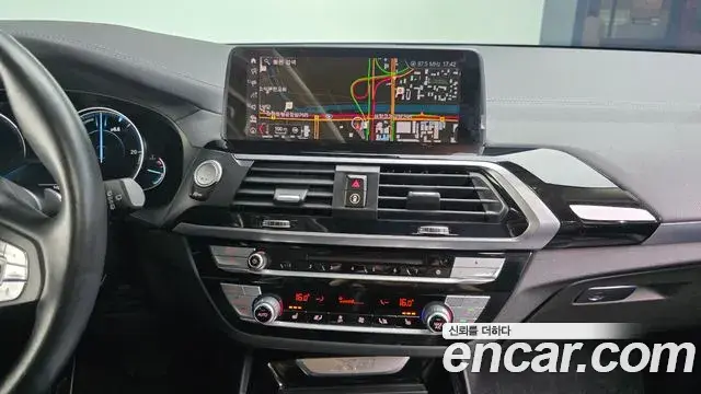 BMW X3 2019 — Photo 17/20
