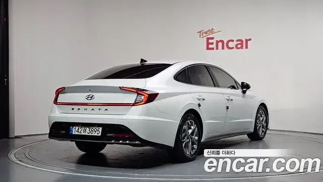 Hyundai Sonata 2022 — Фото 2/20