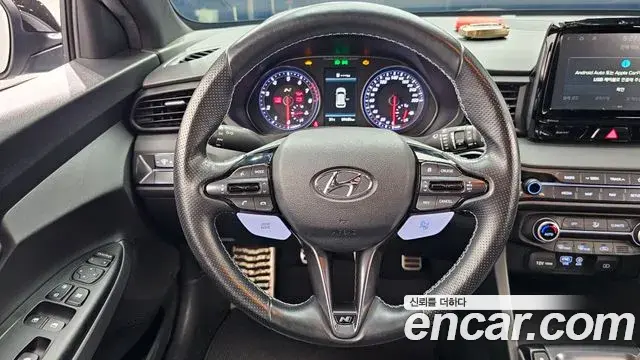 Hyundai Veloster 2019 — Фото 13/20