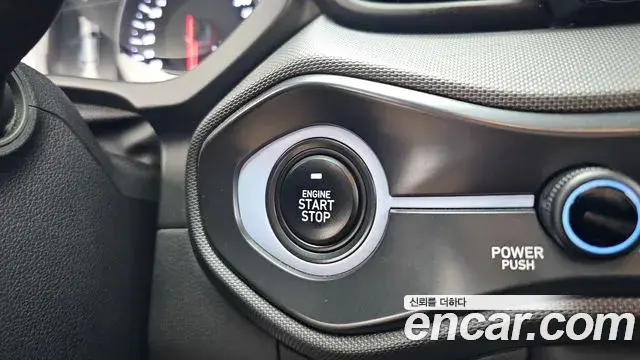 Hyundai Veloster 2019 — Photo 11/30