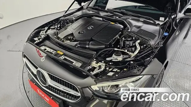 Mercedes-Benz C-Class 2024 — Фото 6/20