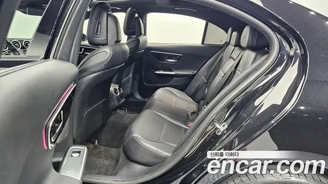 Mercedes-Benz C-Class 2024 — Фото 17/20