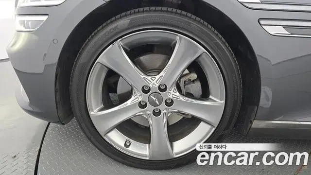 Genesis G80 2020 — Şəkil 13/35
