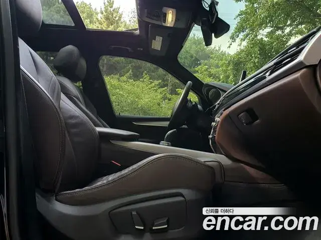 BMW X5 2018 — Photo 6/13