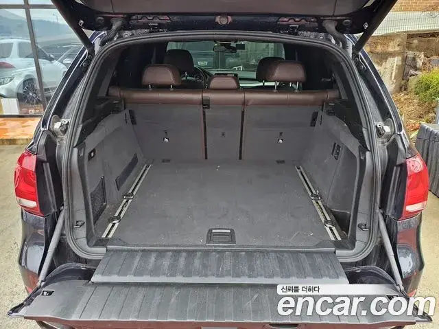 BMW X5 2018 — Photo 12/13