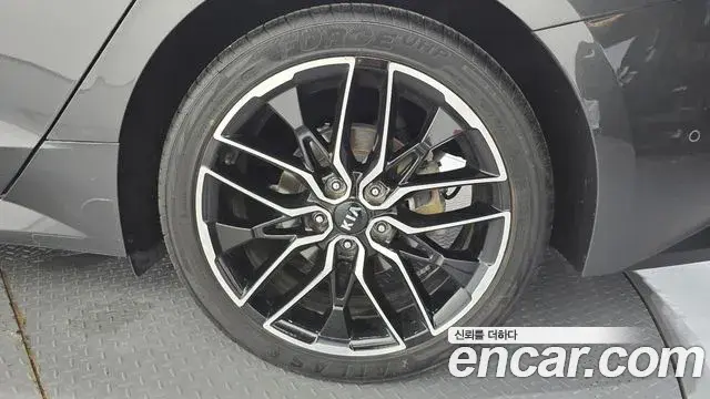 Kia K5 2020 — Photo 17/33