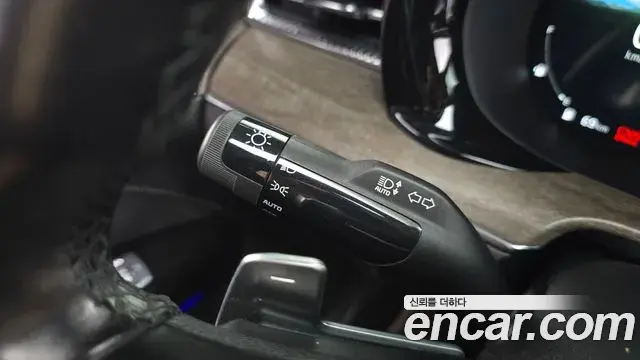 Kia K5 2020 — Photo 1/33