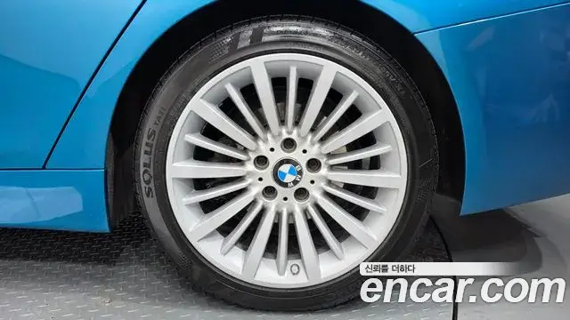 BMW 4 Series 2018 — Şəkil 6/34