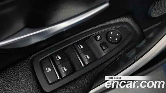 BMW 4 Series 2018 — Şəkil 22/34