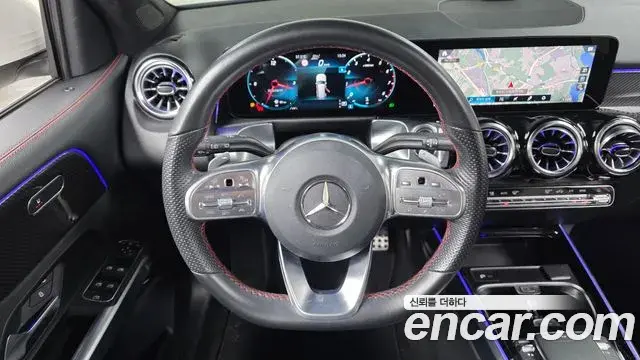Mercedes-Benz GLB-Class 2022 — Фото 14/20