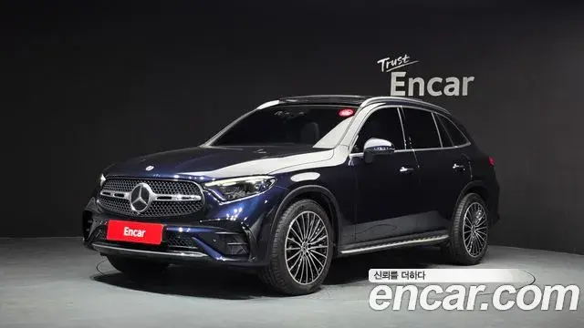 Mercedes-Benz GLC-Class 2024 — Photo 29/33