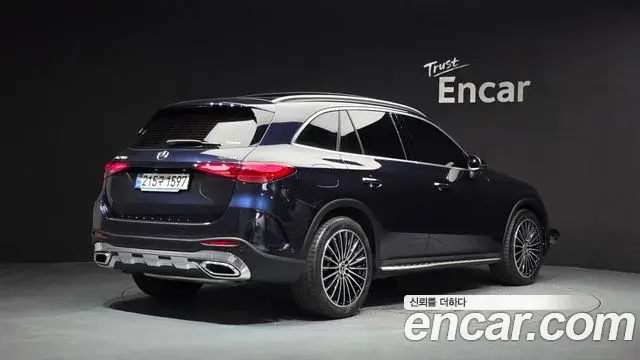 Mercedes-Benz GLC-Class 2024 — Photo 11/33