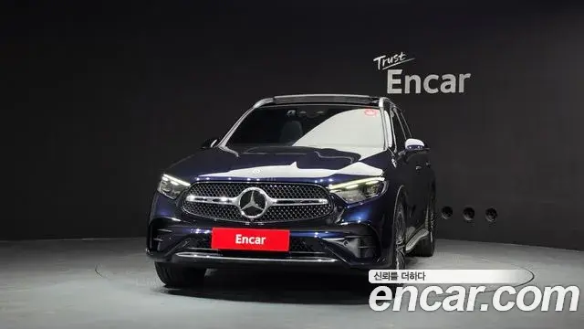 Mercedes-Benz GLC-Class 2024 — Photo 2/33
