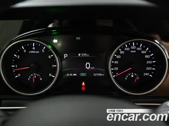 Kia Carnival 2022 — Фото 18/20