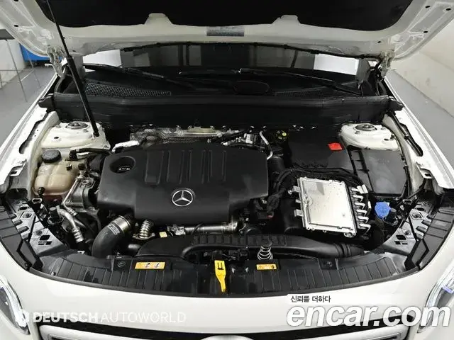 Mercedes-Benz GLB-Class 2021 — Фото 5/20