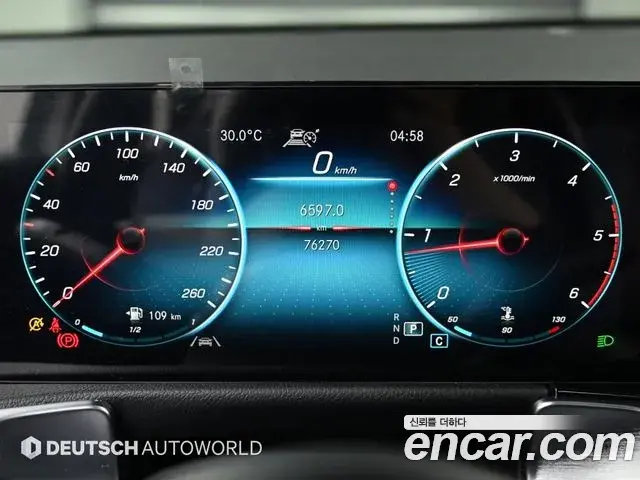 Mercedes-Benz GLB-Class 2021 — Фото 7/20