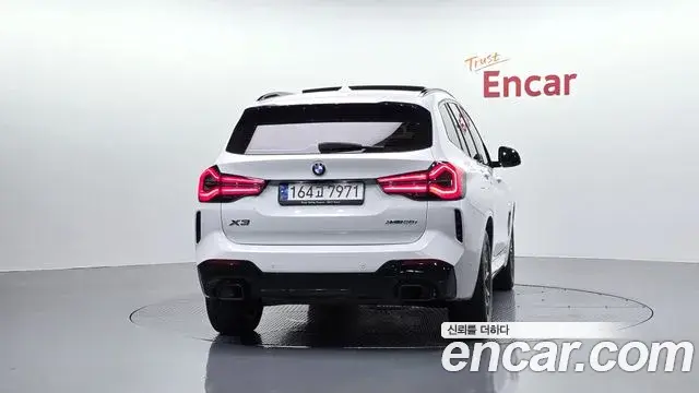 BMW X3 2022 — ფოტო 8/32