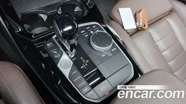 BMW X3 2022 — ფოტო 27/32