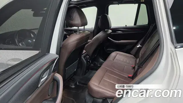 BMW X3 2022 — ფოტო 29/32