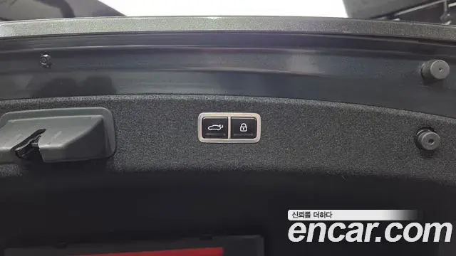 Genesis G80 2021 — Photo 28/41
