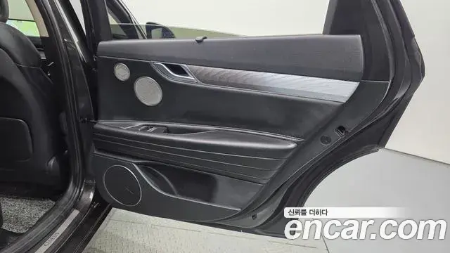 Genesis G80 2021 — Photo 27/41