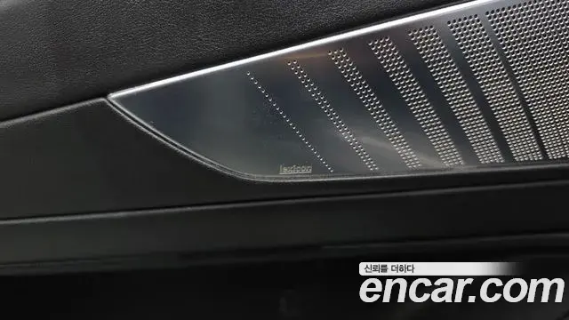 Genesis G80 2021 — Photo 37/41
