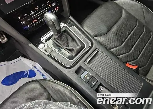 Volkswagen Arteon 2023 — Photo 9/19