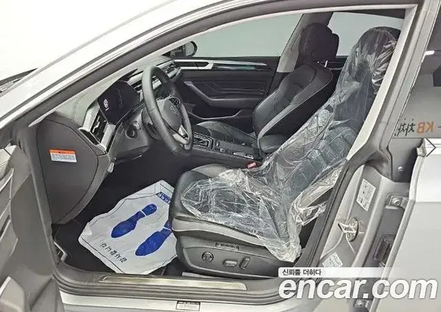 Volkswagen Arteon 2023 — Photo 2/19