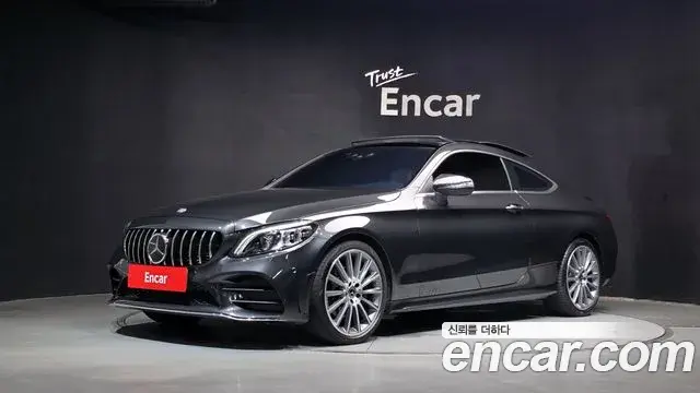 Mercedes-Benz C-Class 2023 — Фото 1/20