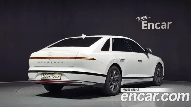 Hyundai Grandeur 2024 — Фото 2/20
