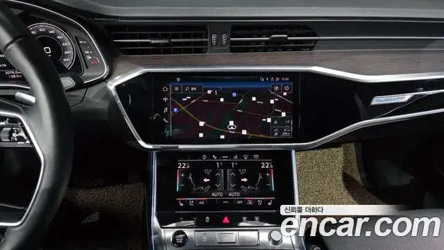 Audi A7 2022 — Photo 18/35