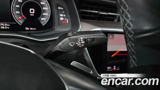 Audi A7 2022 — Photo 10/35