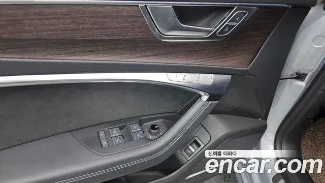 Audi A7 2022 — Photo 35/35